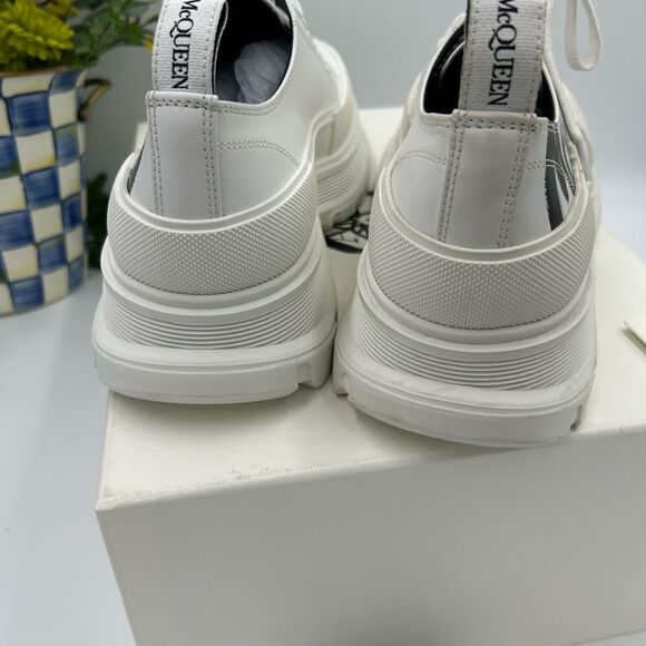 Men’s Alexander, McQueen Red slick low top sneakers size 42 made in Italy - Picture 14 of 14